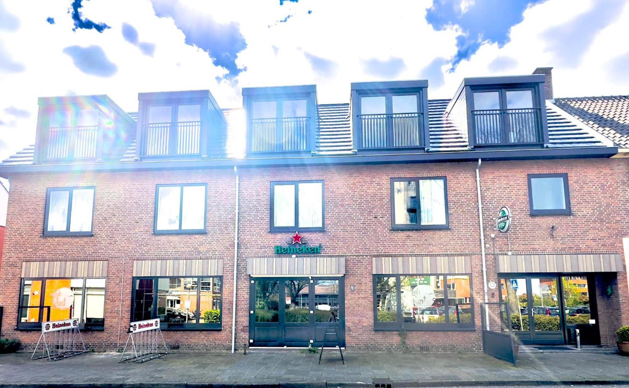 Eetcafe Punt Bed & Breakfast Roelofarendsveen ภายนอก รูปภาพ