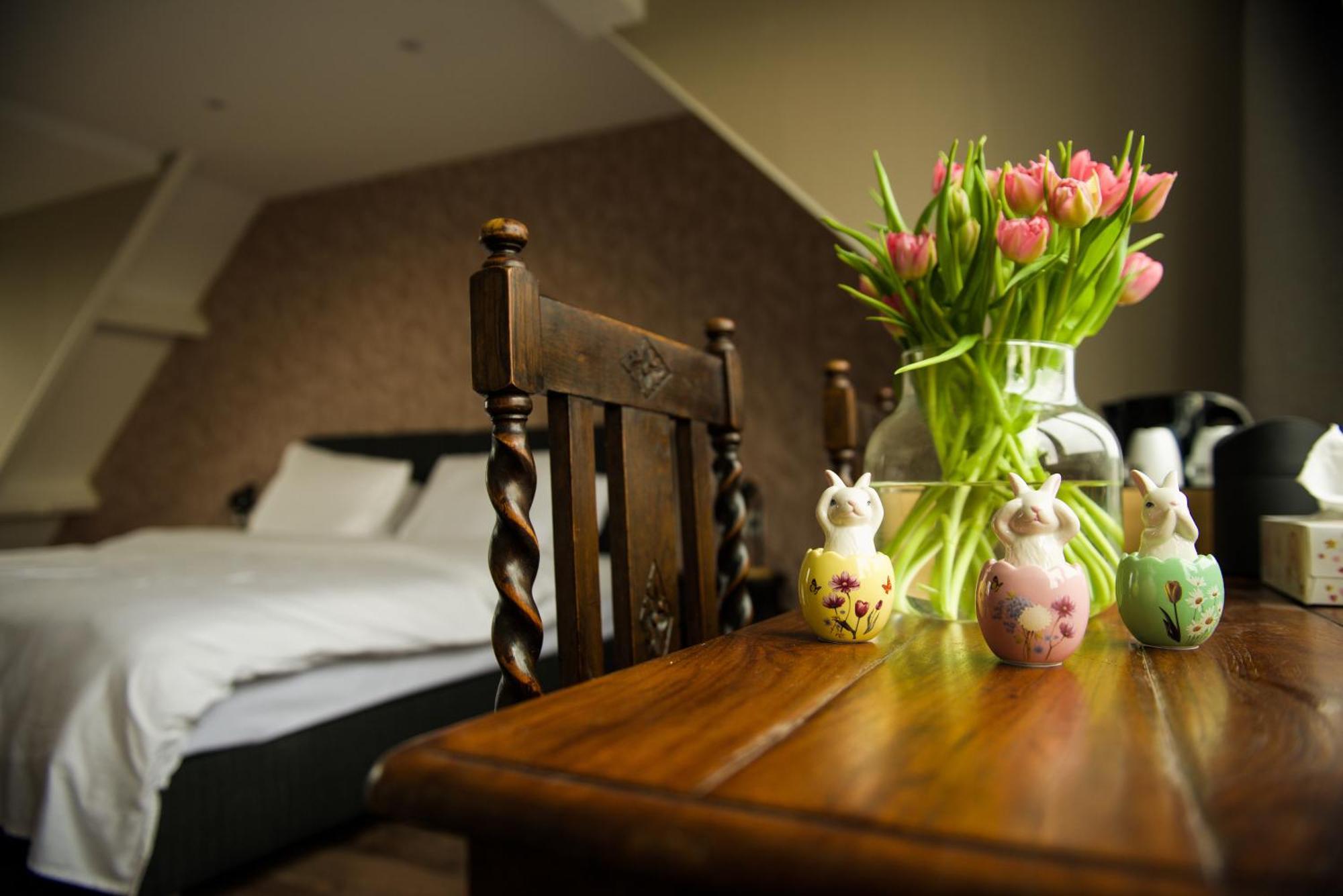 Eetcafe Punt Bed & Breakfast Roelofarendsveen ภายนอก รูปภาพ